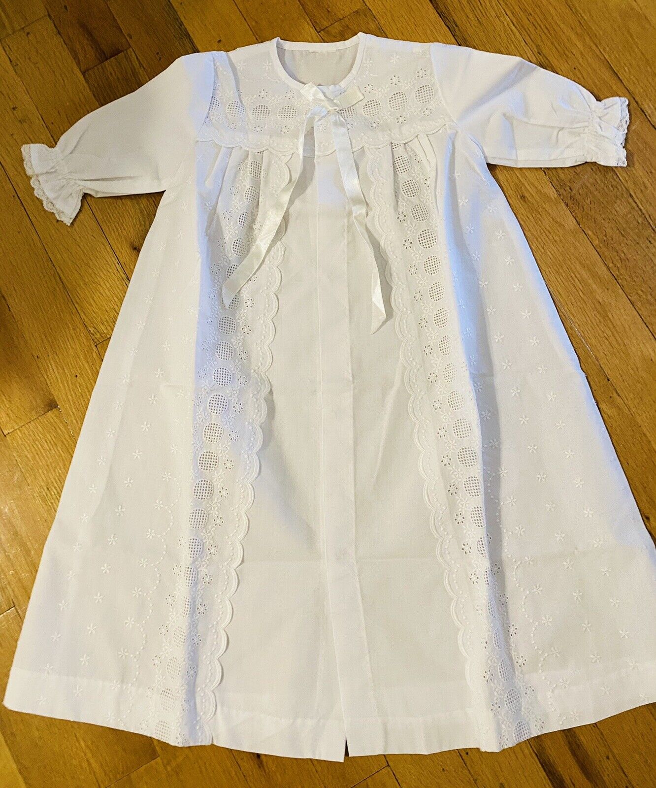Toddler Girls White Christening Gown NWOT See Measurements
