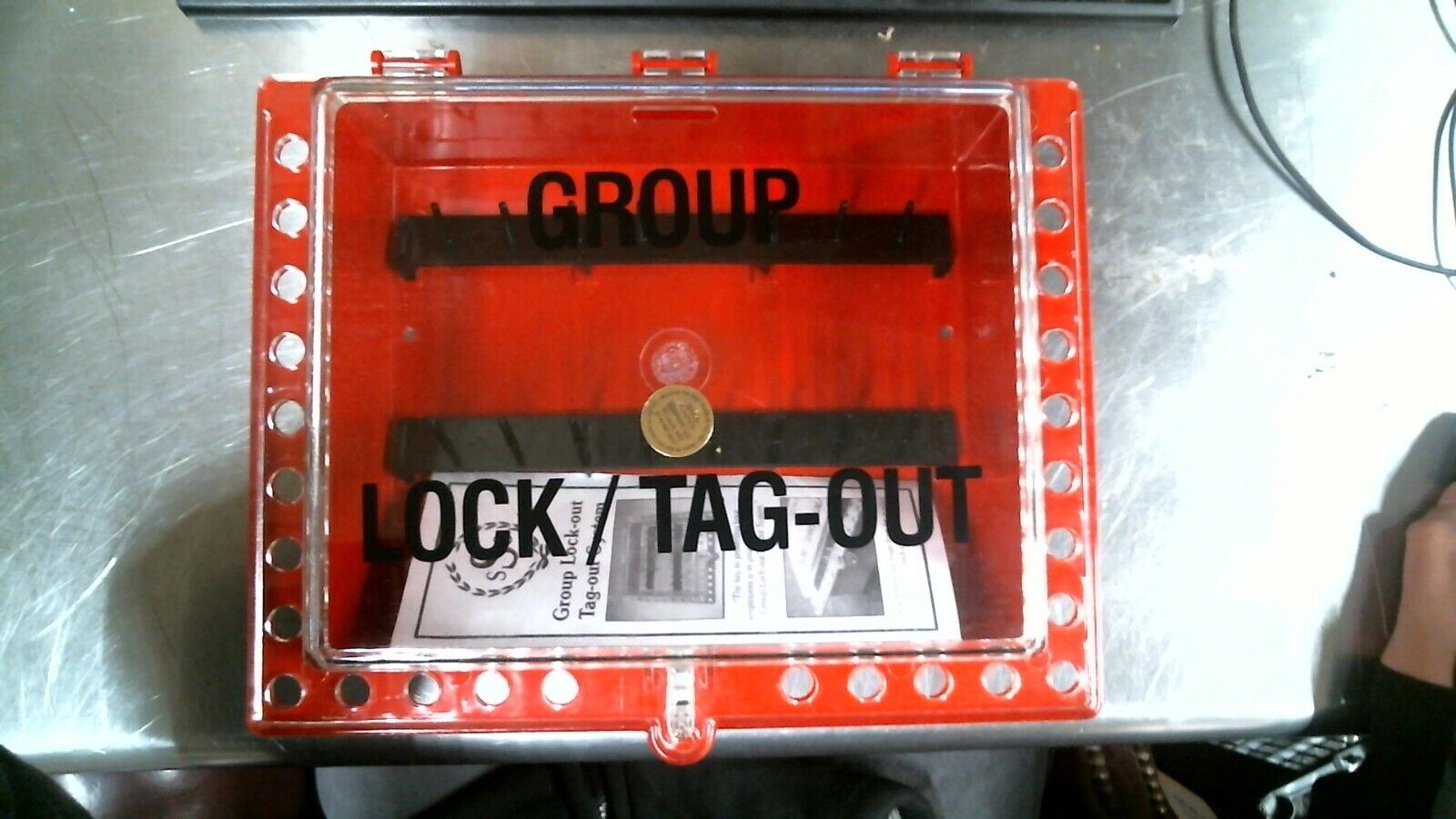 Saalman Safety B-21184-r Red Plastic Group Lockout Box 27, 11" X 12-1/2"